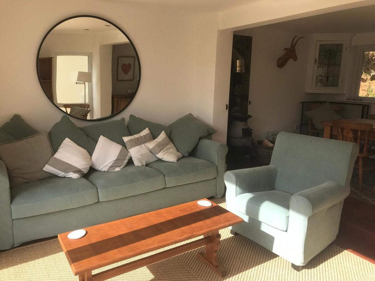Apartment Gower For 2-4 With Sea Views Near Sandy Swansea