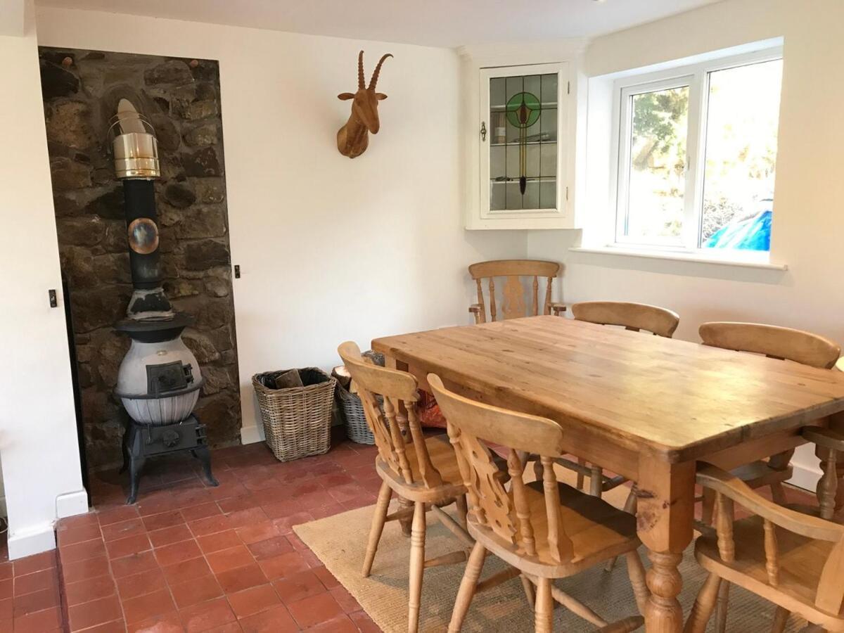Apartment Gower For 2-4 With Sea Views Near Sandy
